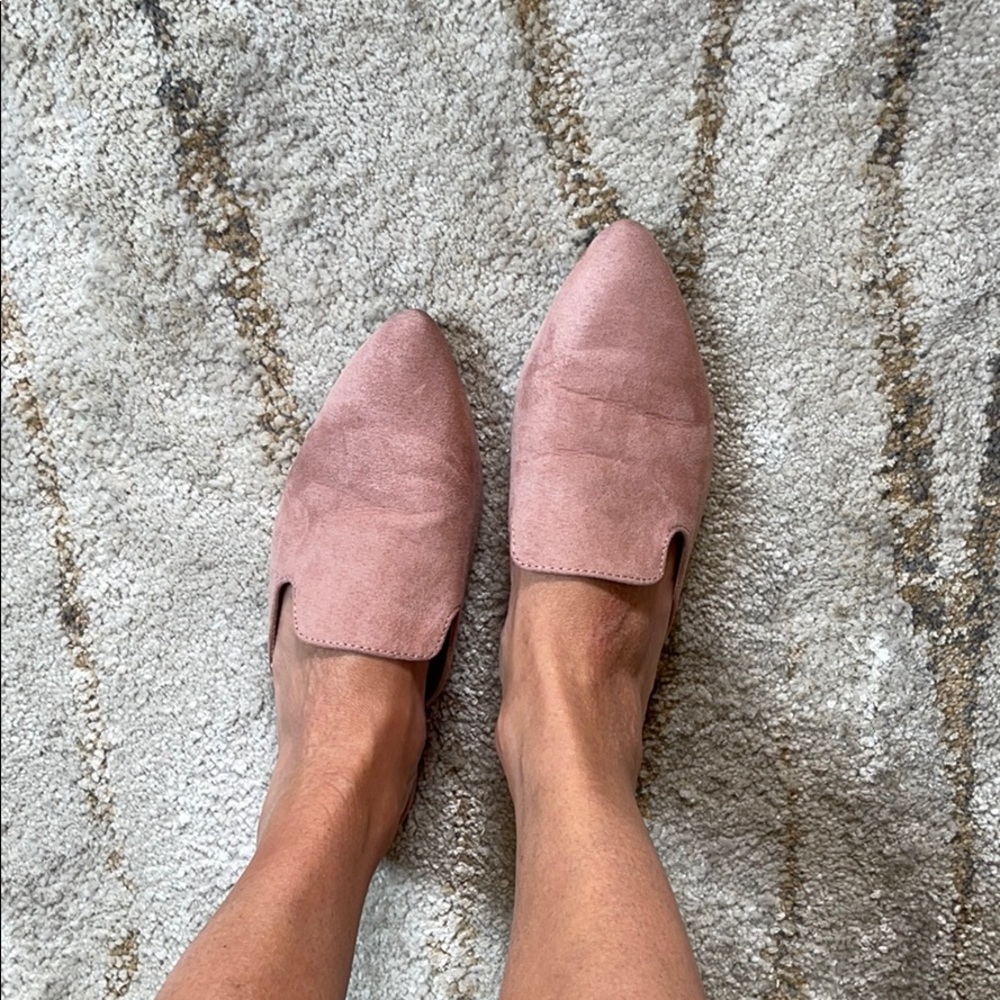 Blush Slides - Picture 5 of 9